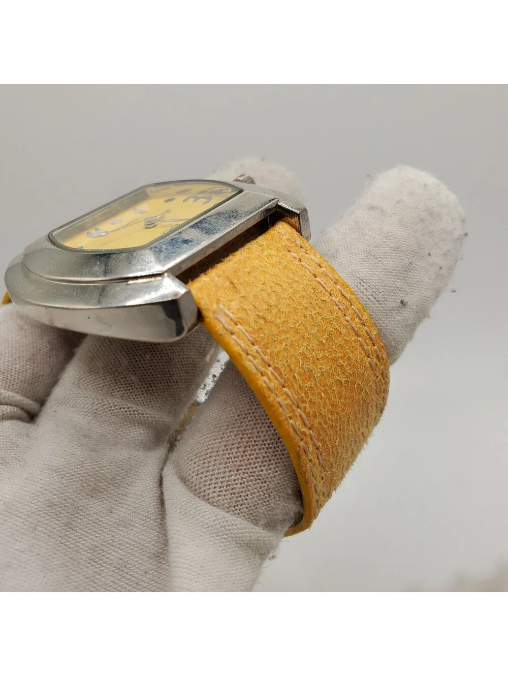 Bijoux Terner Yellow K-10397 Watch 46mm New Battery